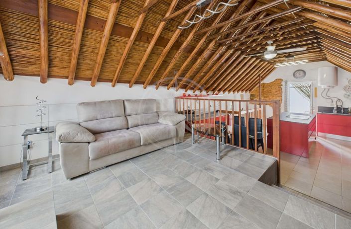 Image No.11-3 Bed Townhouse for sale