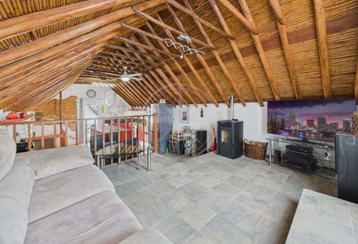 Image No.12-3 Bed Townhouse for sale