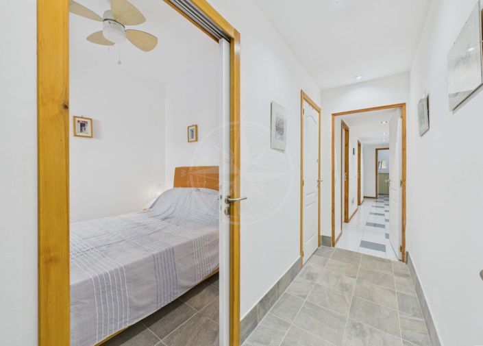 Image No.23-3 Bed Townhouse for sale