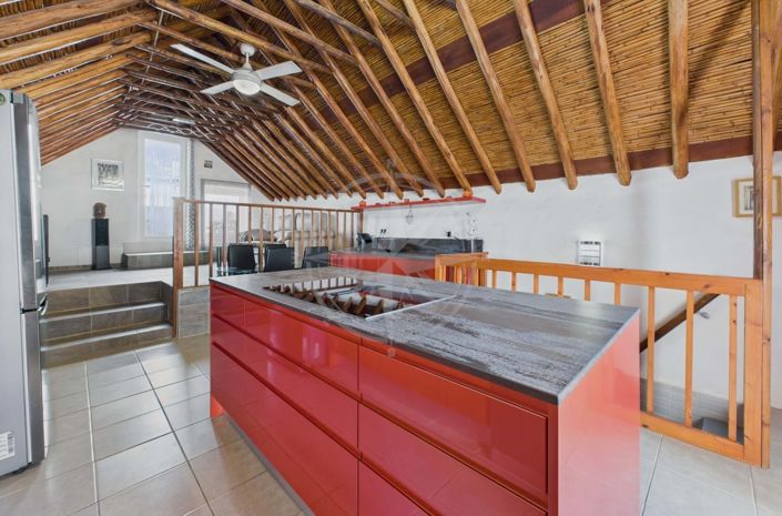 Image No.6-3 Bed Townhouse for sale