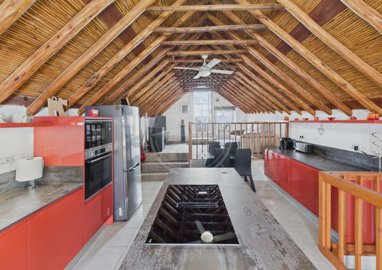 1987-372455-0086b5b4f2b294297643049c268e89554