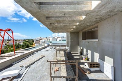 1987-373028-0086b5b4f2b294297643049c268e89554