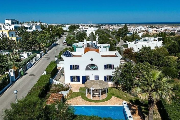 Image No.26-4 Bed Villa for sale