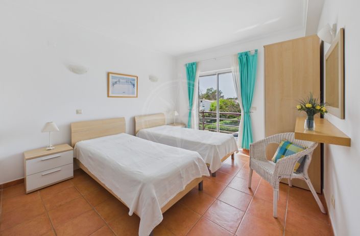 Image No.10-2 Bed Apartment for sale