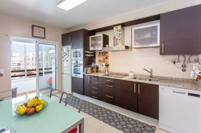 1987-373767-0086b5b4f2b294297643049c268e89554