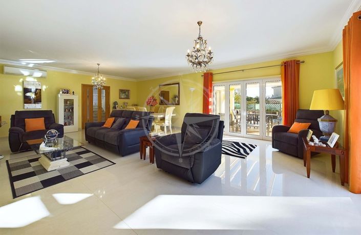 Image No.12-4 Bed Villa for sale