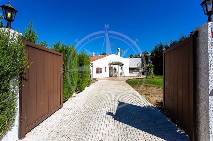 Image No.3-3 Bed Villa for sale