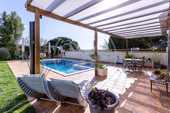Image No.4-4 Bed Villa for sale
