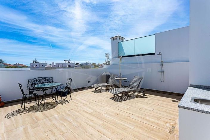 Image No.16-2 Bed Apartment for sale