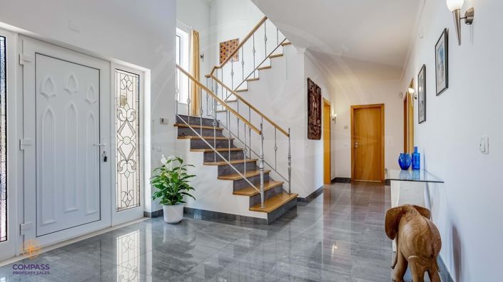 Image No.8-4 Bed Villa for sale