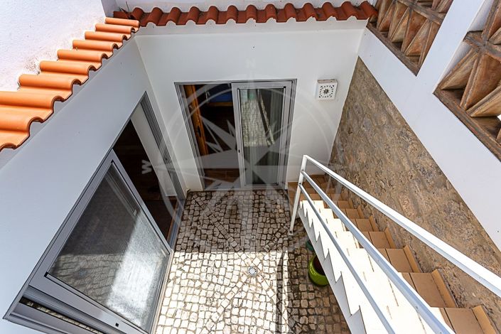 Image No.14-2 Bed Townhouse for sale