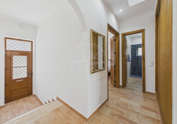 Image No.9-2 Bed Townhouse for sale