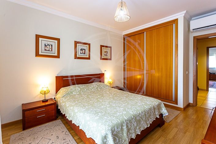 Image No.18-3 Bed Apartment for sale