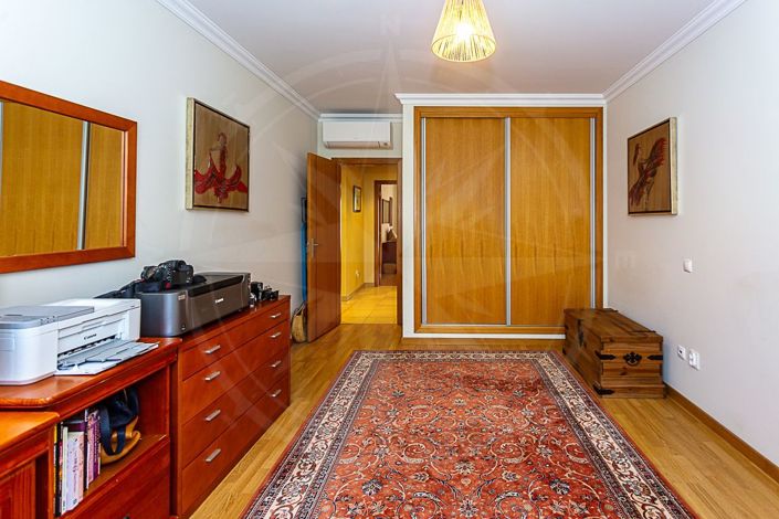 Image No.19-3 Bed Apartment for sale