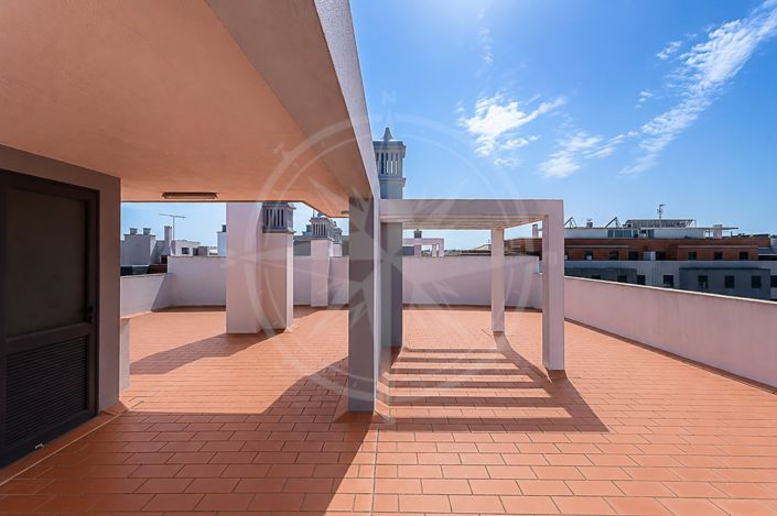 Image No.22-3 Bed Apartment for sale