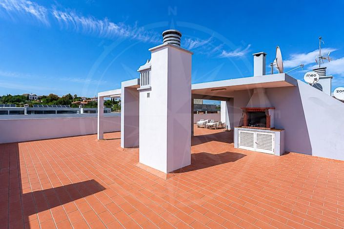 Image No.22-3 Bed Apartment for sale