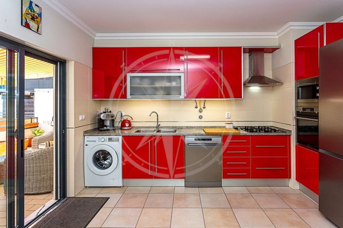 Image No.9-3 Bed Apartment for sale