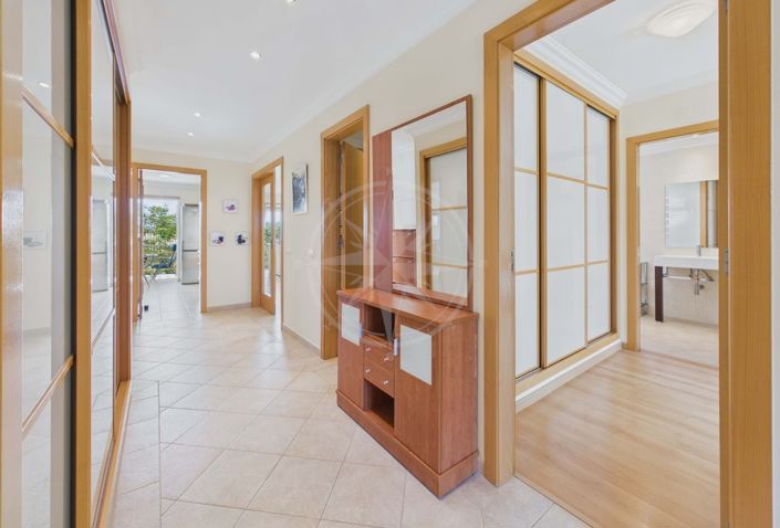 Image No.12-3 Bed Apartment for sale