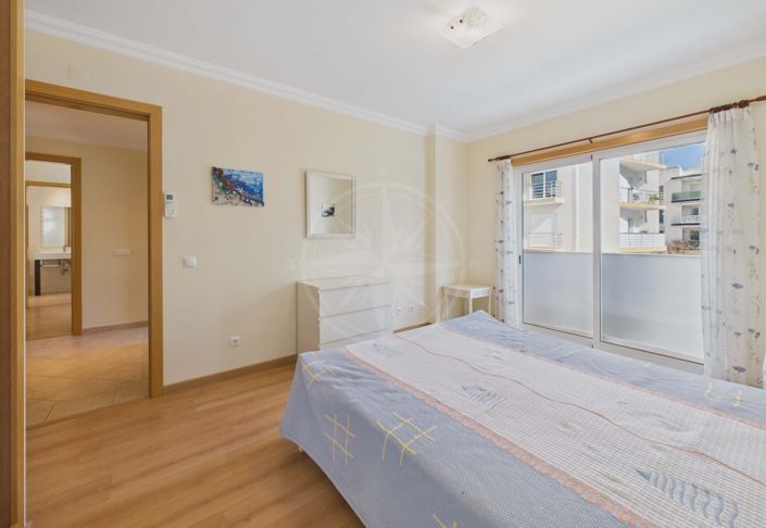 Image No.14-3 Bed Apartment for sale