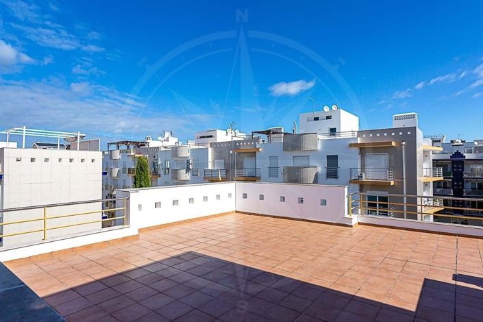 Image No.18-3 Bed Apartment for sale