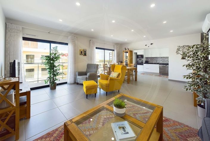 Image No.6-3 Bed Apartment for sale