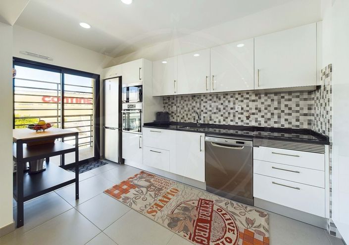 Image No.8-3 Bed Apartment for sale