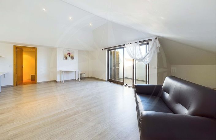 Image No.15-4 Bed Apartment for sale