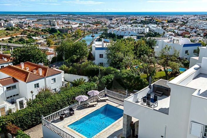 Image No.14-4 Bed Villa for sale