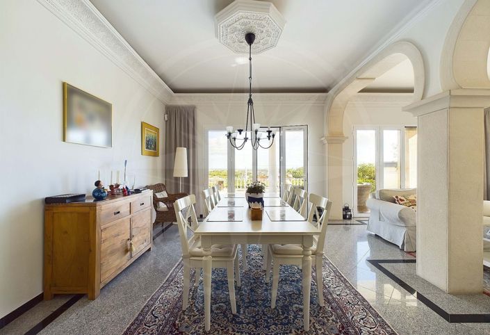 Image No.18-4 Bed Villa for sale