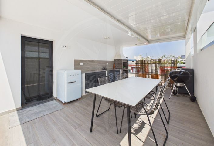 Image No.22-3 Bed Apartment for sale