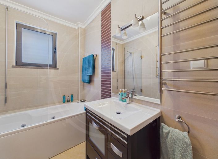 Image No.14-2 Bed Apartment for sale