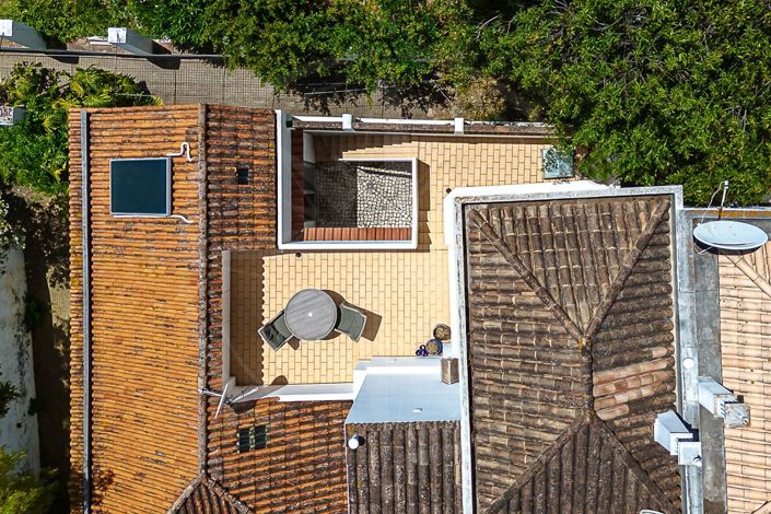 Image No.20-2 Bed Townhouse for sale