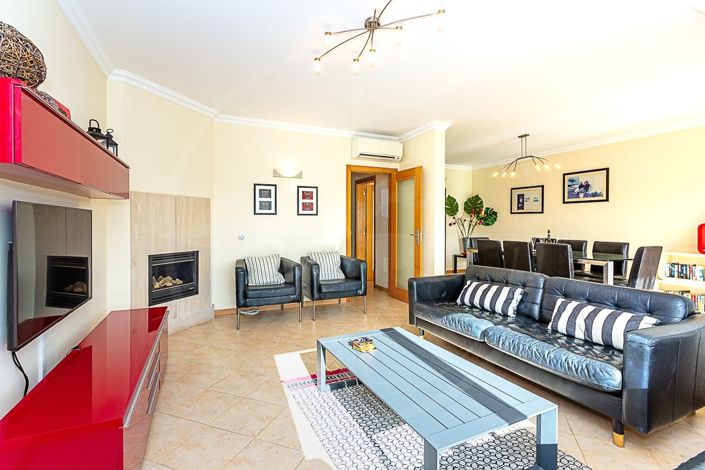 Image No.4-4 Bed Villa for sale