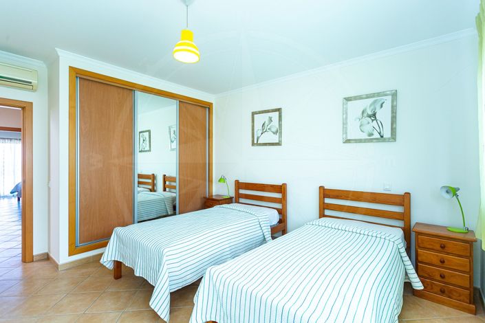 Image No.15-4 Bed Villa for sale
