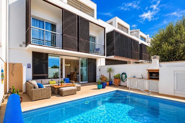 Image No.4-4 Bed Villa for sale