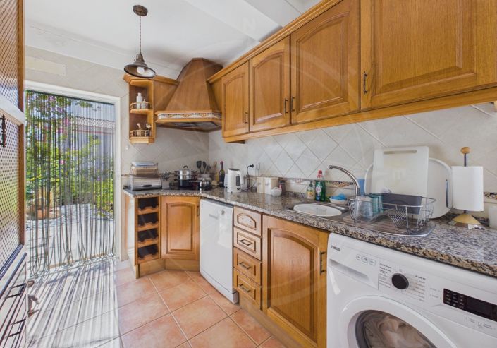 Image No.8-2 Bed Villa for sale