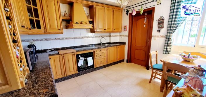 Image No.9-3 Bed House/Villa for sale