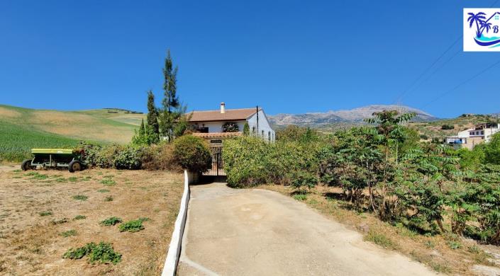 Image No.1-Maison de campagne de 5 chambres à vendre à Ríogordo