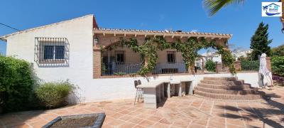 For-Sale-Finca-with-stables-in-Almayate--4-