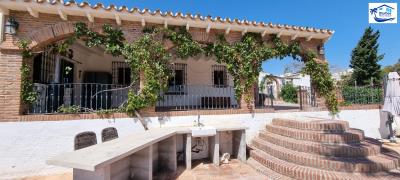 For-Sale-Finca-with-stables-in-Almayate--5-