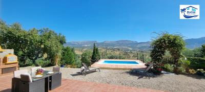 For-Sale-Independent-Villa-in-Los-Romanes--Malaga--Costa-del-Sol--1-