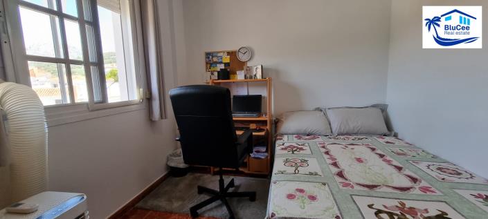 Image No.30-3 Bed Semi-Detached for sale