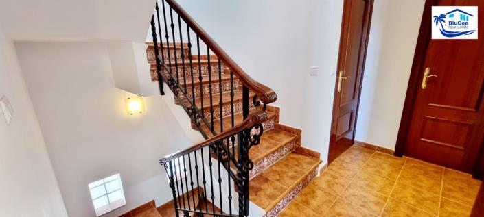 Image No.19-2 Bed Semi-Detached for sale