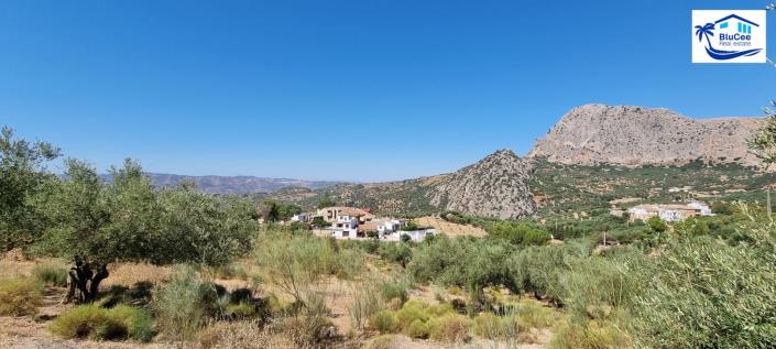 Image No.43-2 Bed Semi-Detached for sale