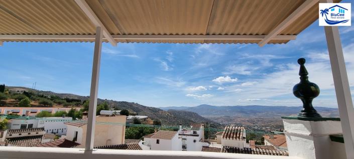 Image No.30-3 Bed Apartment for sale