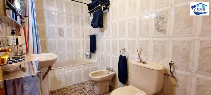 Image No.28-3 Bed Apartment for sale