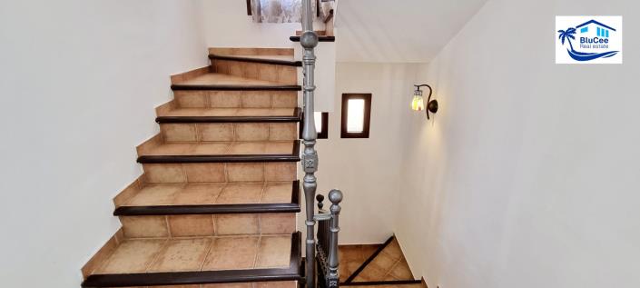 Image No.5-Villa de 4 chambres à vendre à Torrox