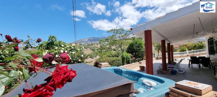 Image No.11-Maison de campagne de 3 chambres à vendre à Canillas de Aceituno