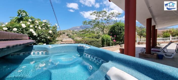 Image No.12-Maison de campagne de 3 chambres à vendre à Canillas de Aceituno