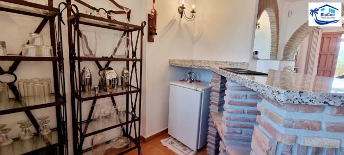 Image No.19-4 Bed Villa / Detached for sale